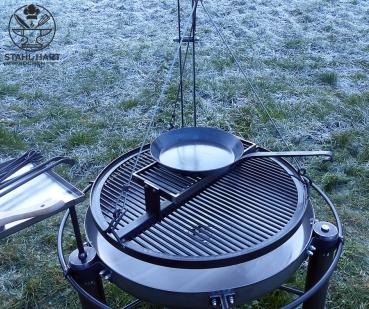 Schwenkgrill mit Feuerschüssel