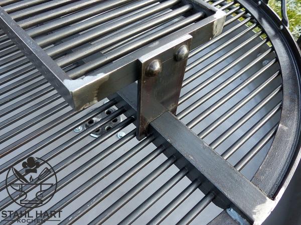 Schwenkgrill mit Feuerschüssel
